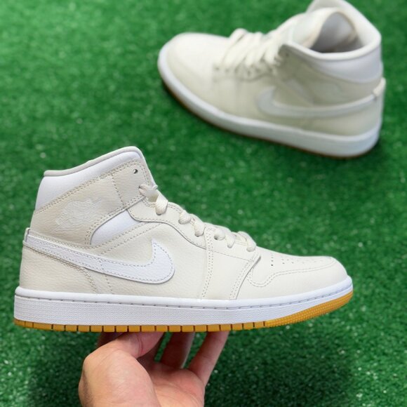 Jordan Jordan 1 Mid Phantom Gum Womens BQ6472-021 NEW Multi Sz - Picture 1 of 4